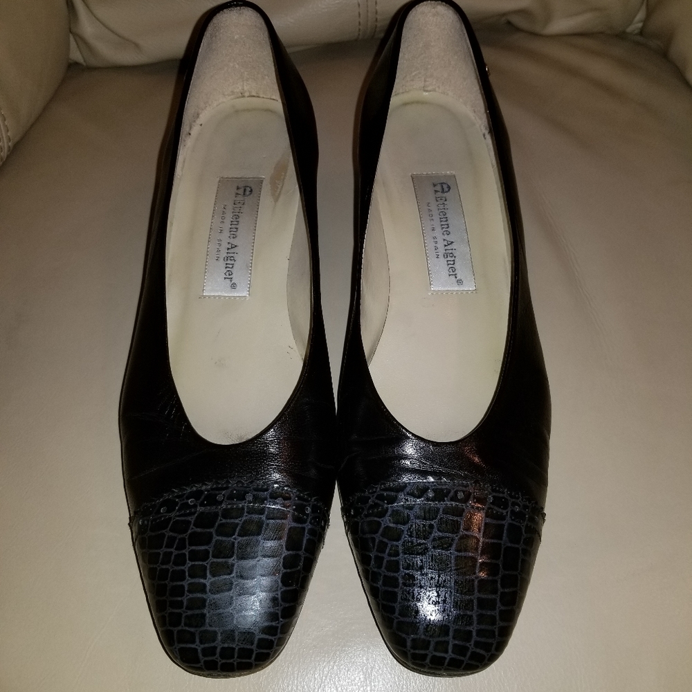 Etienne Aigner, Black Heels-Croc Print Toe, Womens Sz 10W -- Cleaned & Sanitized